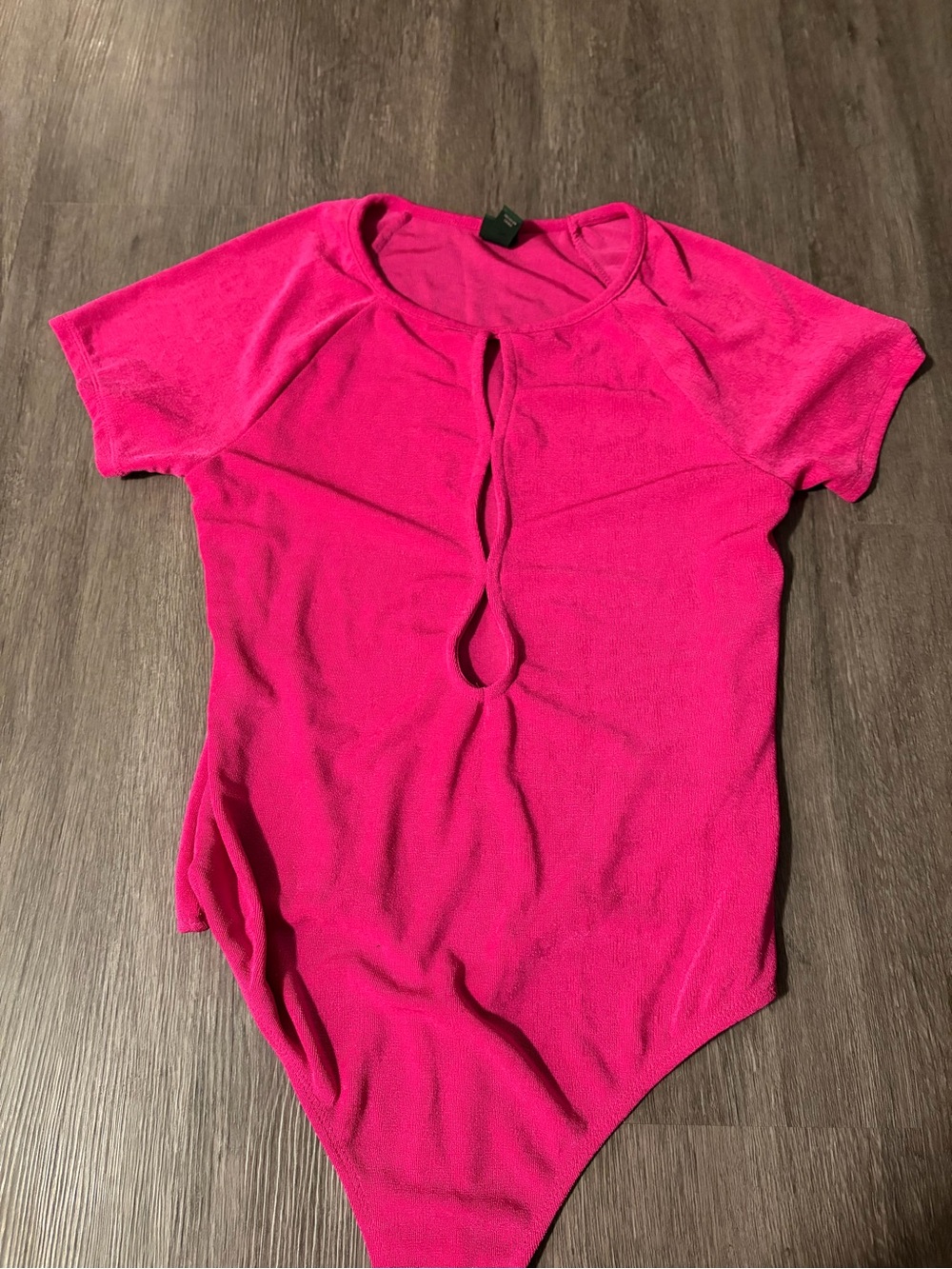 Women’s WILD FABLE SIZE MEDIUM Hot Pink Short Sleeve Keyhole Bodysuit